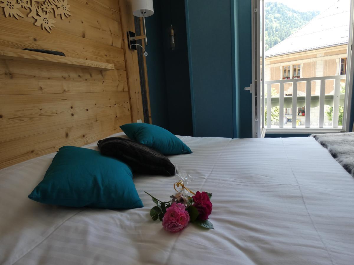 Hotel Du Midi โธนส์ ภายนอก รูปภาพ