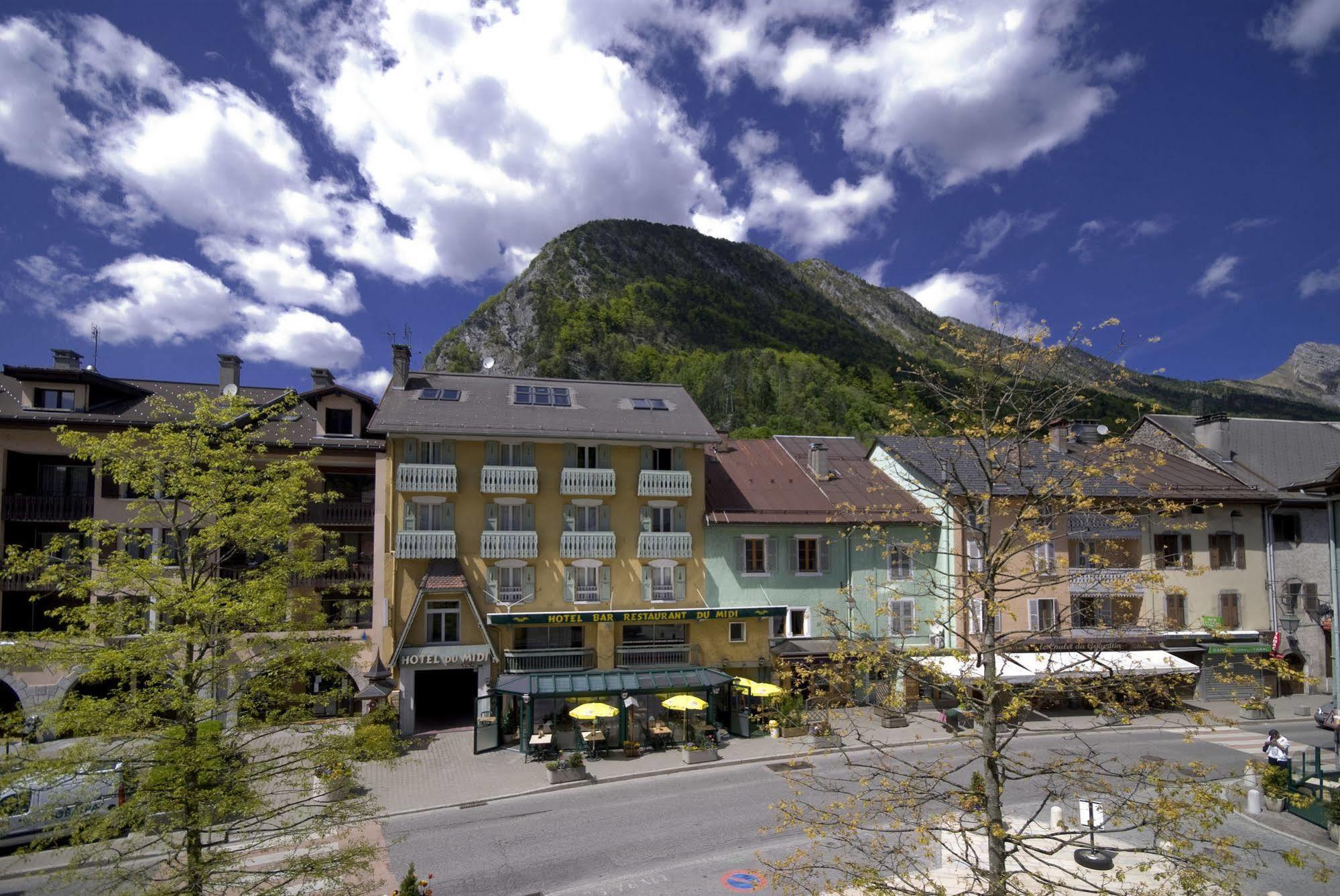 Hotel Du Midi โธนส์ ภายนอก รูปภาพ